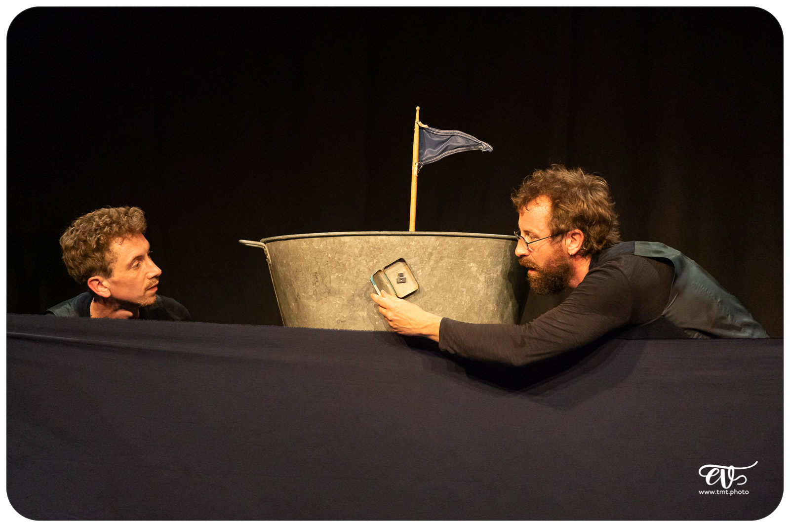 A LA DERIVE (CIE LA RUSTINE)